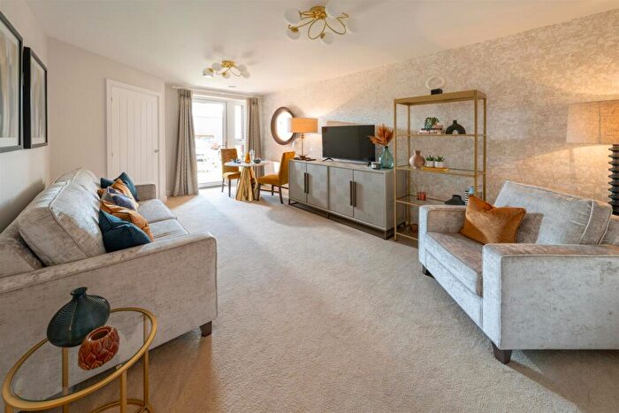 2 Bedroom Apartment For Sale In Stour Gate, Barley Place, Dorset, DT11