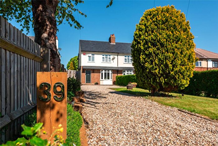 4 Bedroom Semi Detached House For Sale In Chicheley Street, Newport Pagnell, Buckinghamshire, MK16