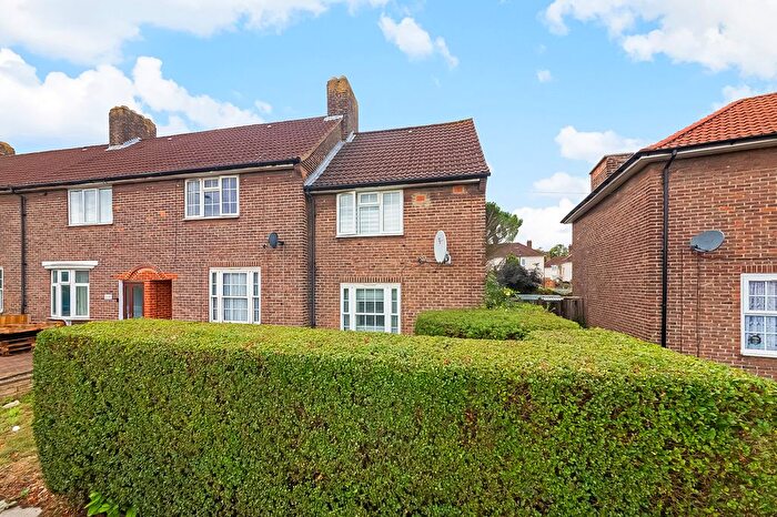 2 Bedroom End Terrace House For Sale In Northover, Bromley, Kent, BR1