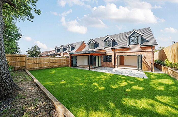 4 Bedroom Detached House For Sale In Wickham Road, Fareham, Hampshire, PO17