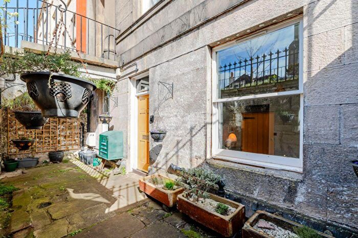 2 Bedroom Flat For Sale In A, Pilrig Street, Pilrig, Edinburgh, EH6