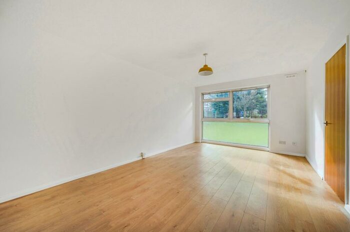 1 Bedroom Flat To Rent In St. Johns Park London, SE3