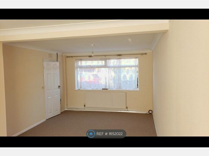 2 Bedroom Terraced House To Rent In St. Michaels Street, Folkestone, CT20