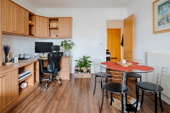 1 Bedroom Flat To Rent In Teal Court, St Katherine Docks, E1W