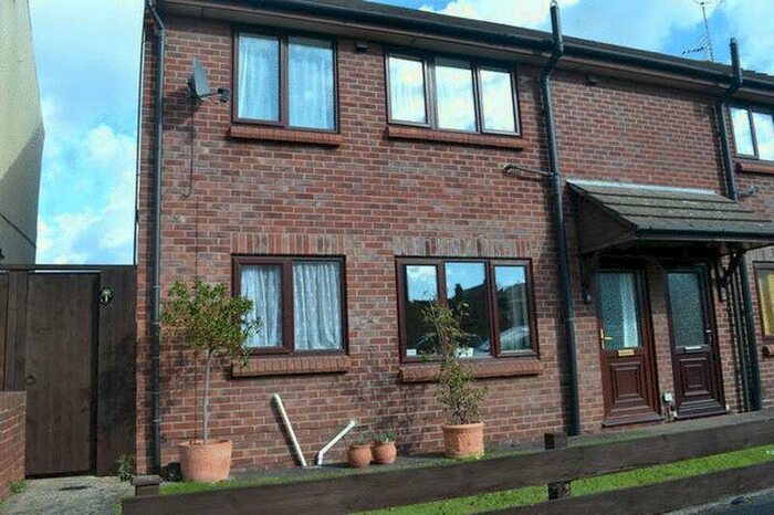 1 Bedroom Apartment To Rent In Granville Street, Linden, GL1