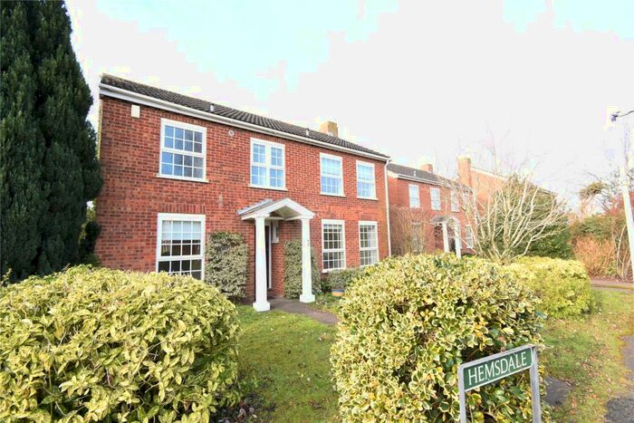 4 Bedroom Detached House To Rent In Hemsdale, Maidenhead, Berkshire, SL6