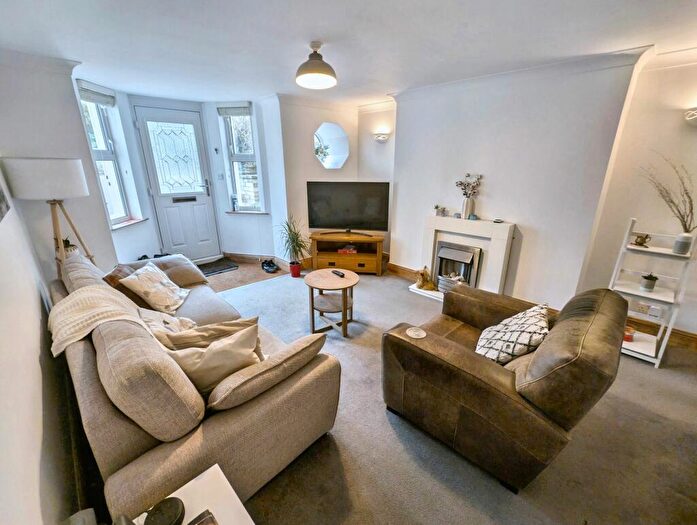 2 Bedroom Apartment For Sale In Tynedale Terrace, Hexham, Northumberland, NE46