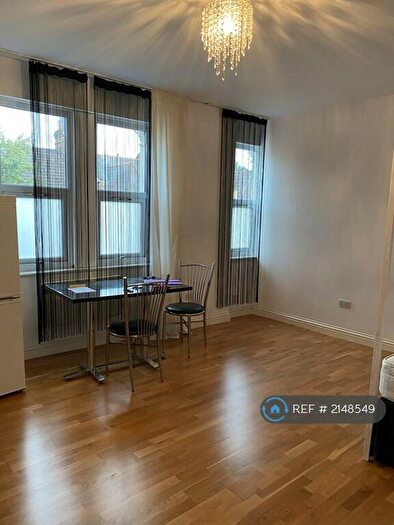 Studio To Rent In Haringey, London, N8