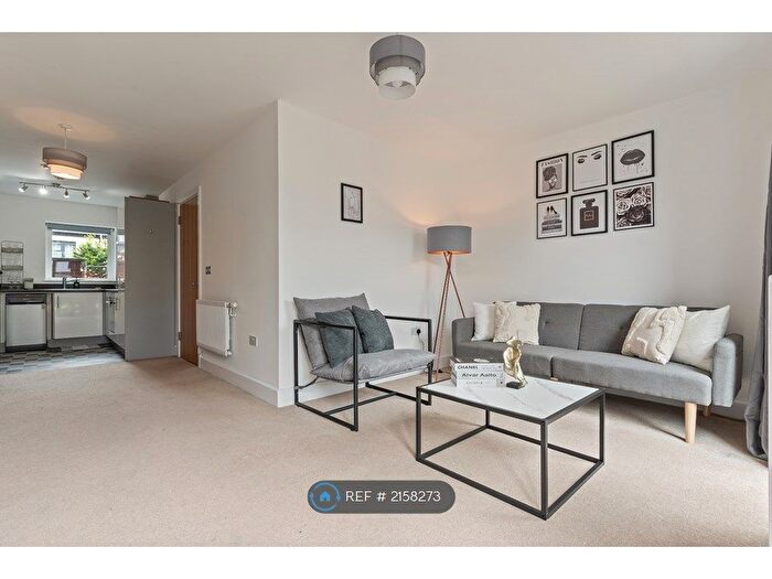 3 Bedroom Terraced House To Rent In Windrush Grove, Edgbaston, Birmingham, B15