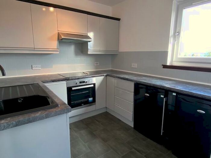 2 Bedroom Flat To Rent In Saffronhall Lane, Hamilton, ML3