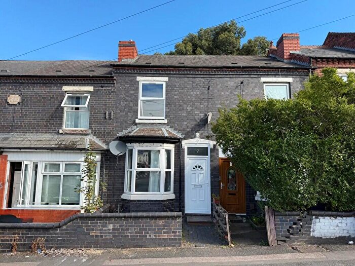2 Bedroom Terraced House To Rent In Little Moor Hill, Smethwick, B67