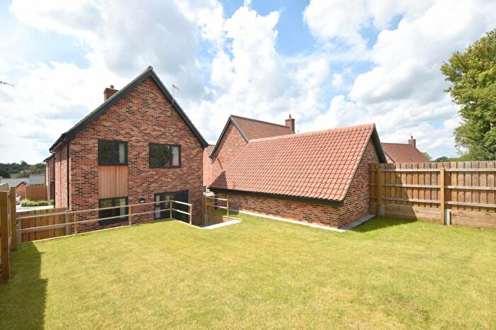 3 Bedroom Detached House For Sale In St. Peters Close, Charsfield, Woodbridge, Suffolk, IP13