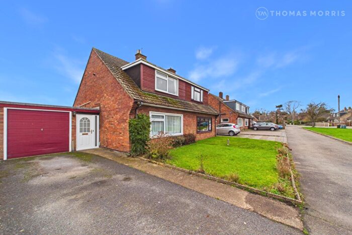 3 Bedroom Semi Detached House For Sale In Beech Drive, St. Ives, Cambridgeshire, PE27