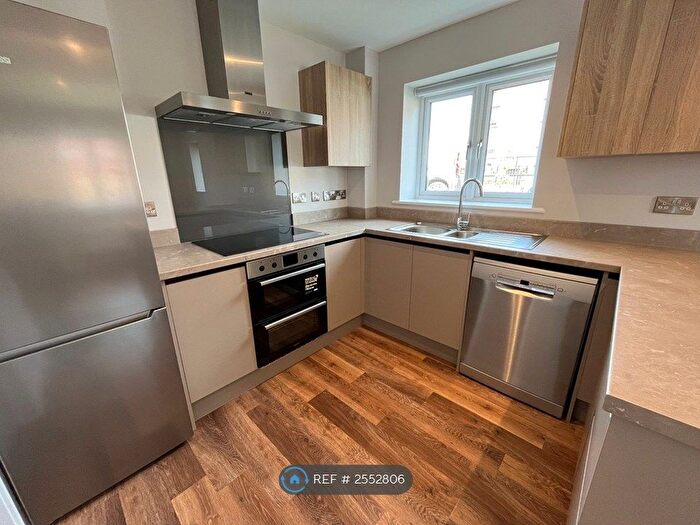 3 Bedroom Detached House To Rent In Bayley Place, Exeter, EX1