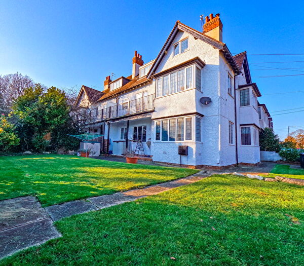 6 Bedroom Semi Detached House For Sale In Lichfield Road, Sutton Coldfield, B74