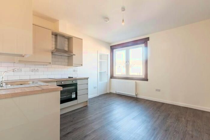 2 Bedroom Flat To Rent In New Street, Musselburgh, EH21