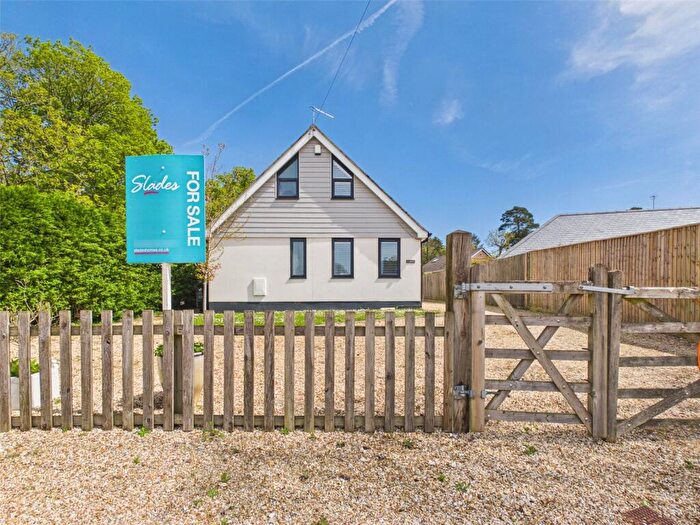 4 Bedroom Detached House For Sale In Poplar Close, Bransgore, Christchurch, Dorset, BH23