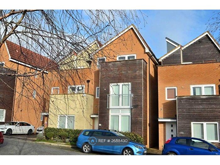 3 Bedroom Semi Detached House To Rent In Wannamaker Gardens, Oxley Park, Milton Keynes, MK4