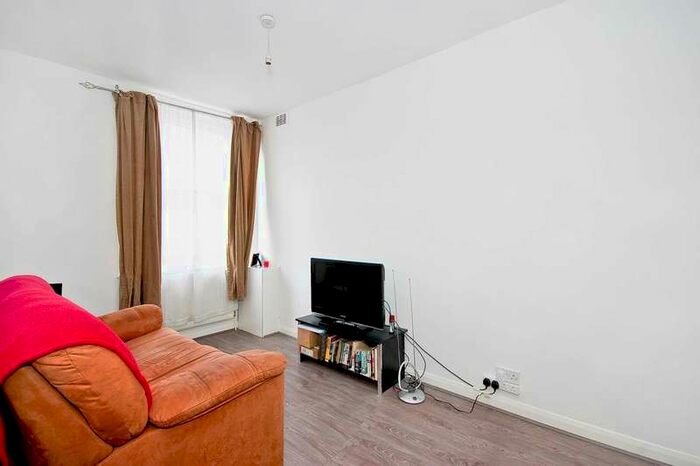 1 Bedroom Flat To Rent In Widmore Road, Bromley, BR1