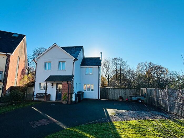 3 Bedroom Detached House For Sale In Bryn Steffan, Lampeter, SA48