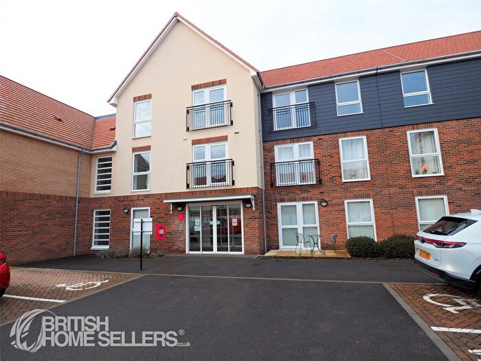 1 Bedroom Flat For Sale In Waveney Court, Harleston, Norfolk, IP20