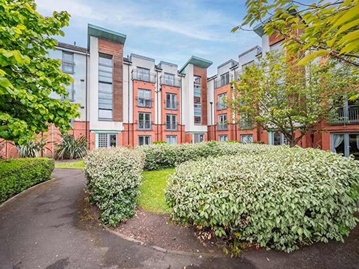 3 Bedroom Flat For Sale In / Tytler Court, Abbeyhill, Edinburgh, EH8