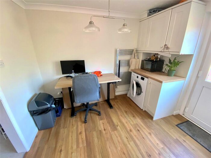 2 Bedroom End Of Terrace House To Rent In West Street, Fordingbridge, Hampshire, SP6