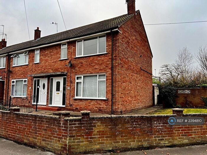2 Bedroom End Of Terrace House To Rent In Dressay Grove, Hull, HU8