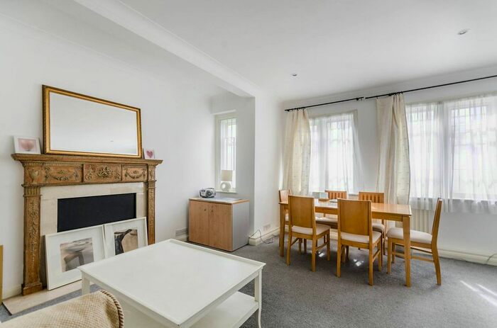 1 Bedroom Flat To Rent In Queen's Gate Terrace, South Kensington, London, SW7