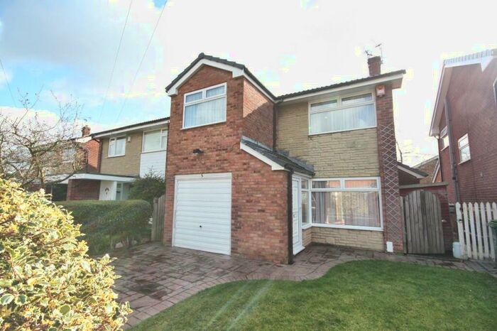 3 Bedroom Detached House To Rent In Bittern Close, SK12