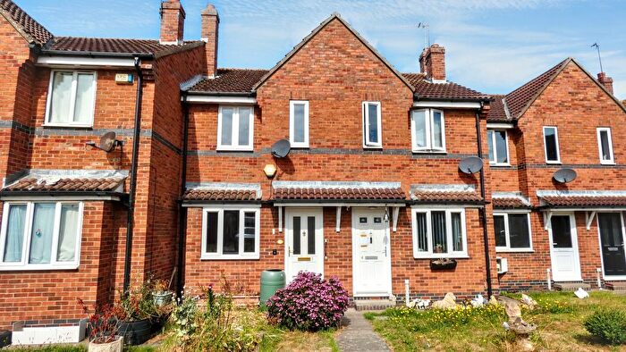 3 Bedroom Terraced House For Sale In Old Farm Close, Ottringham, Hull, HU12