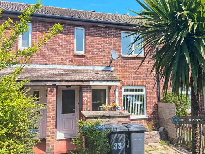 1 Bedroom Flat To Rent In The Meadows, Herne Bay, CT6