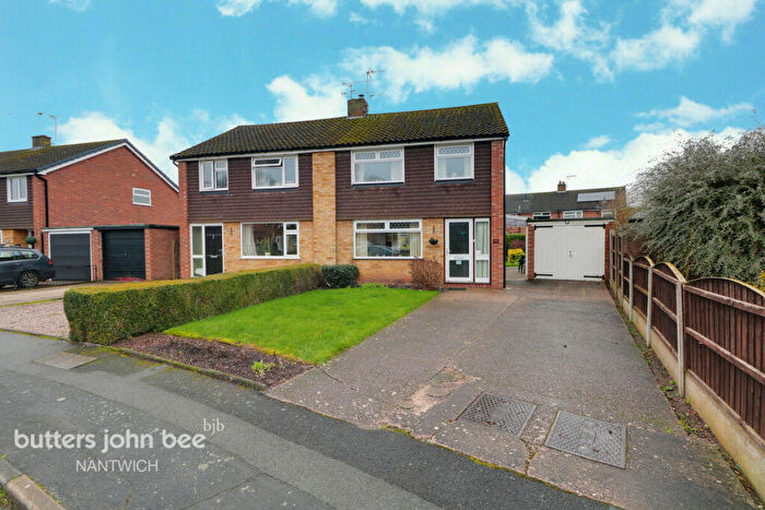 3 Bedroom Semi-Detached House For Sale In Western Avenue, Nantwich, CW5