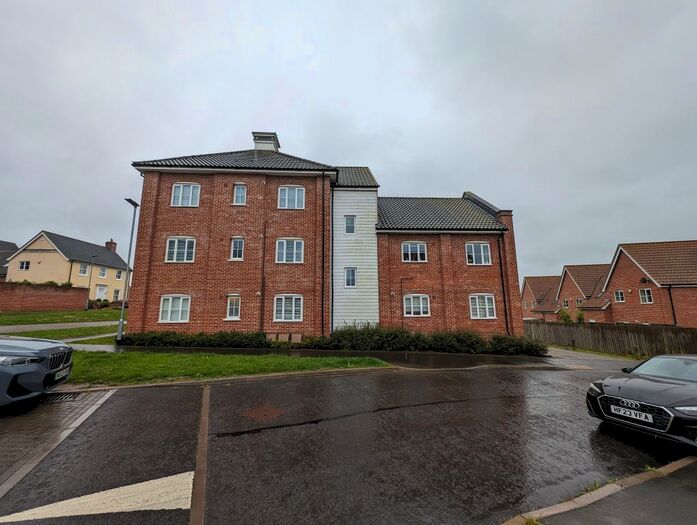 1 Bedroom Flat To Rent In Warren Avenue, Prior Grange, Saxmundham, Suffolk, IP17