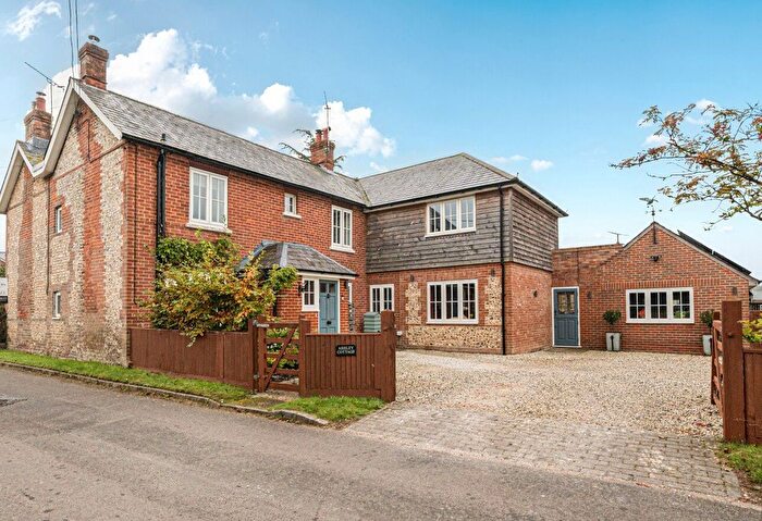 4 Bedroom Semi-Detached House For Sale In Vicarage Lane, Ropley, Alresford, Hampshire, SO24