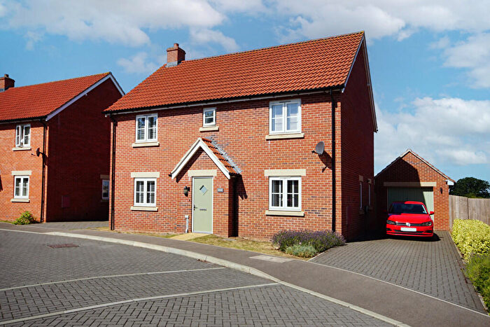 4 Bedroom Detached House For Sale In Harford Close, Rangeworthy, BS37