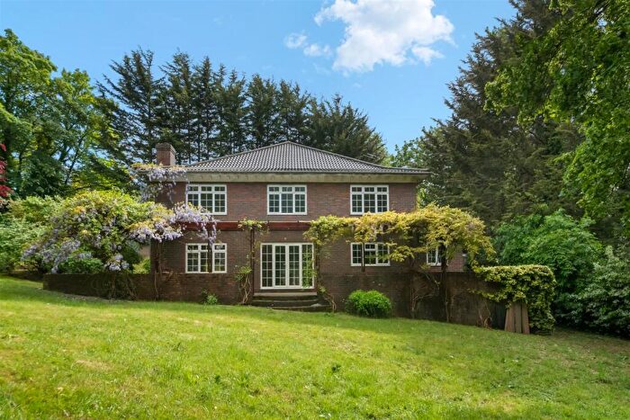 5 Bedroom Detached House For Sale In Mount Park Road, Harrow, HA1