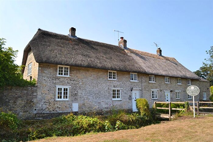 3 Bedroom Cottage For Sale In Martinstown, Dorchester, DT2
