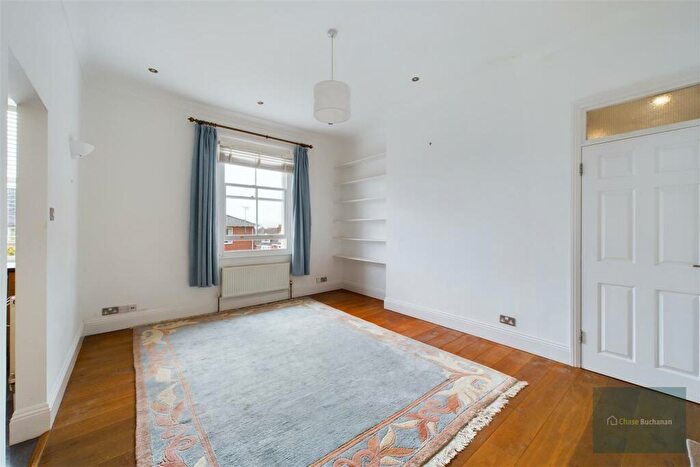 2 Bedroom Flat For Sale In Fairpark Road, Exeter, EX2