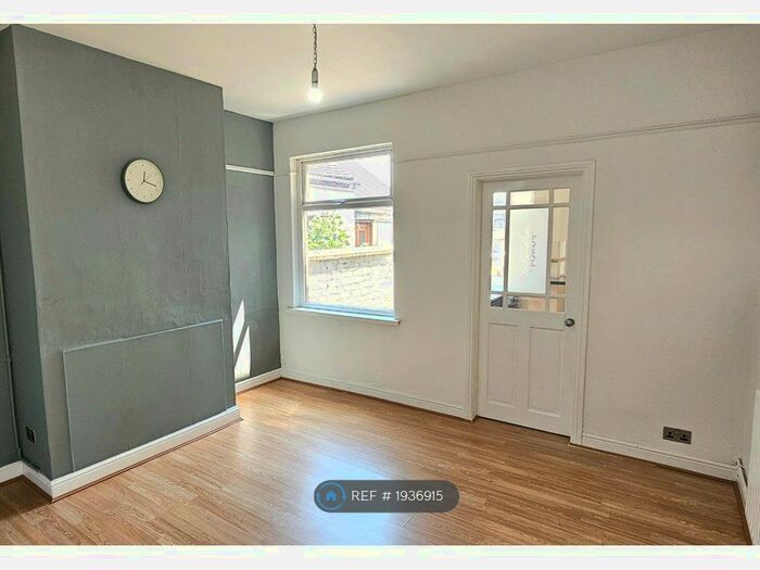 3 Bedroom Terraced House To Rent In Festing Street, Stoke-On-Trent, ST1