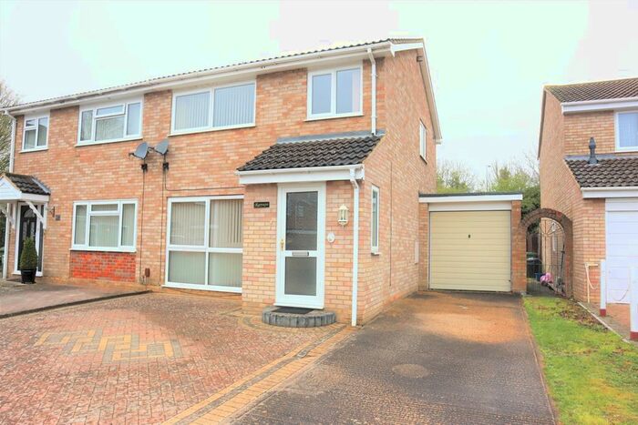 3 Bedroom Semi-Detached House To Rent In Cromarty Court, Bletchley, Milton Keynes, Buckinghamshire, MK3