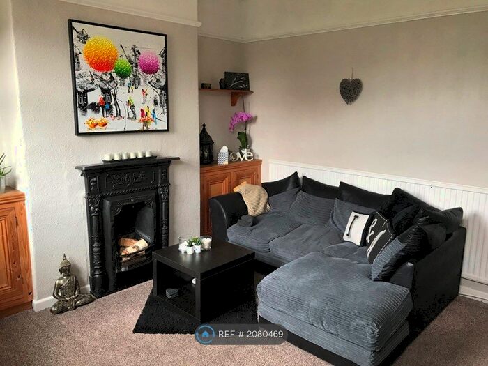 2 Bedroom Terraced House To Rent In Gladstone Road, Manchester, M41