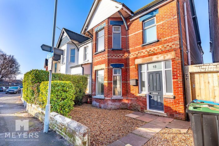 3 Bedroom Semi Detached House For Sale In Maple Road, Poole, BH15