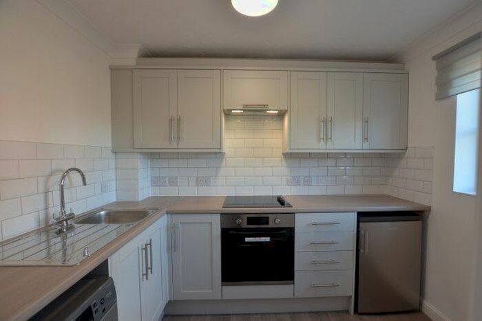 2 Bedroom Flat To Rent In Rowan House, Cambridge, CB4