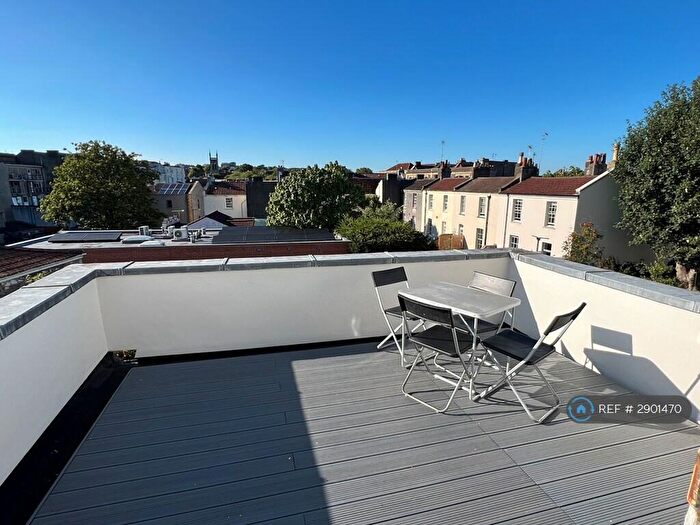 3 Bedroom Penthouse To Rent In Aberdeen Road, Bristol, BS6