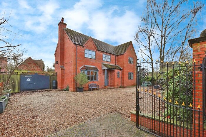 5 Bedroom Detached House For Sale In Pilham, Gainsborough, DN21