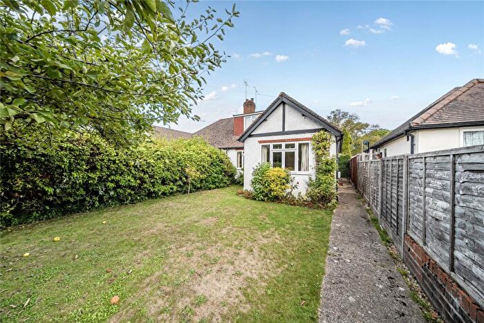 3 Bedroom Semi-Detached House For Sale In New Haw Road, Addlestone, Surrey, KT15