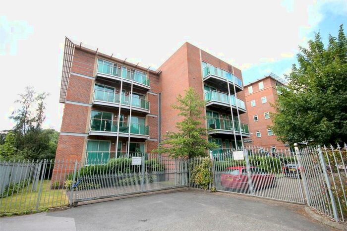 2 Bedroom Apartment To Rent In Palatine Road, Didsbury, M20