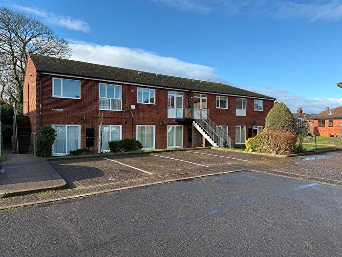 2 Bedroom Apartment For Sale In Silfield Gardens, Hunstanton, Norfolk, PE36