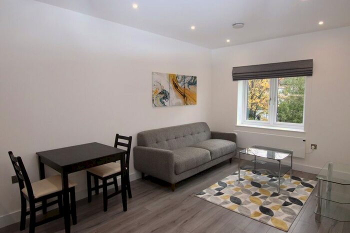 1 Bedroom Flat To Rent In Wesley Gate, Queens Road, Reading, RG1